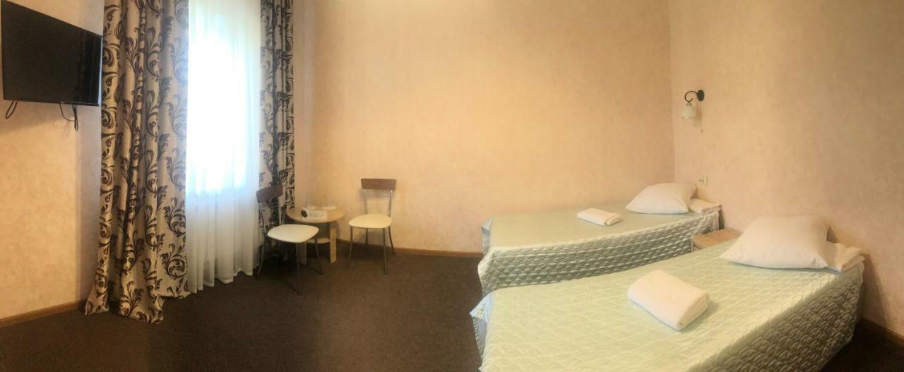 Veles Hotel Brovary Exterior photo
