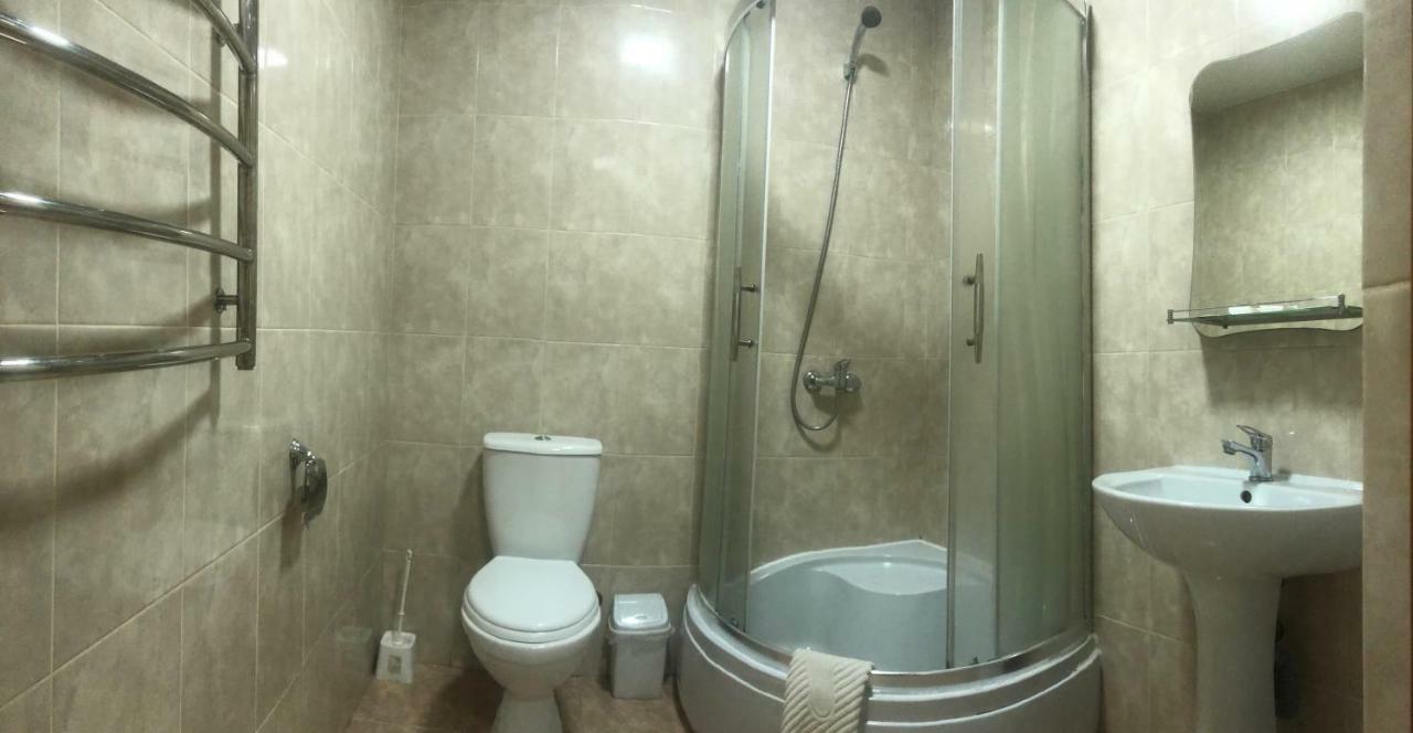 Veles Hotel Brovary Exterior photo